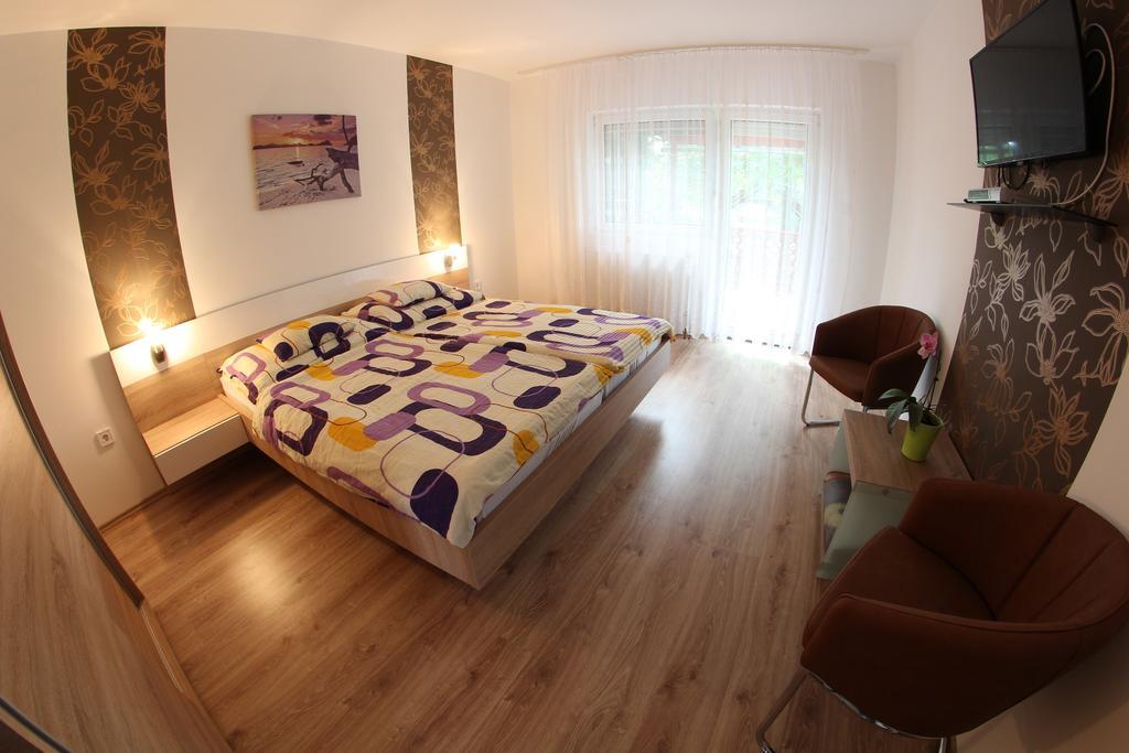 Anita Apartman Bük Esterno foto